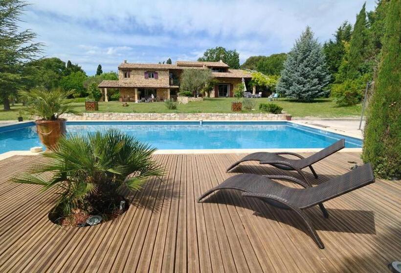 Mas Au Cœur De La Provence & Spa