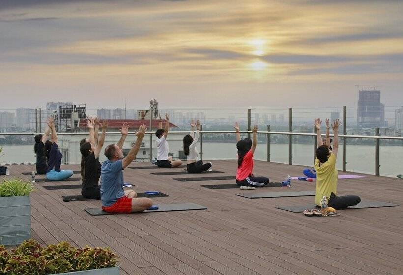 Oakwood Residence Hanoi