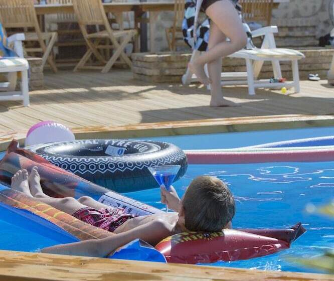 بنسيون Gîte De La Jéraphie