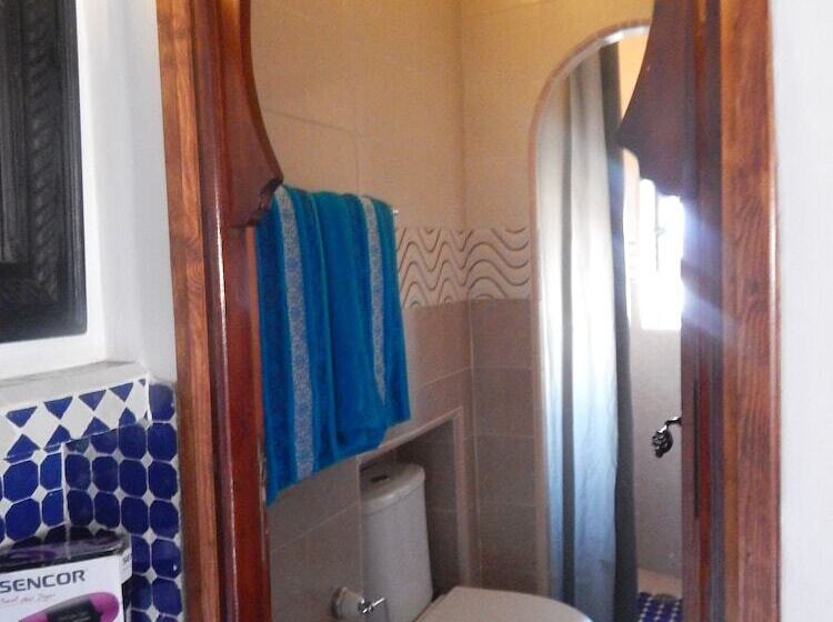 ペンション Maison Raouia