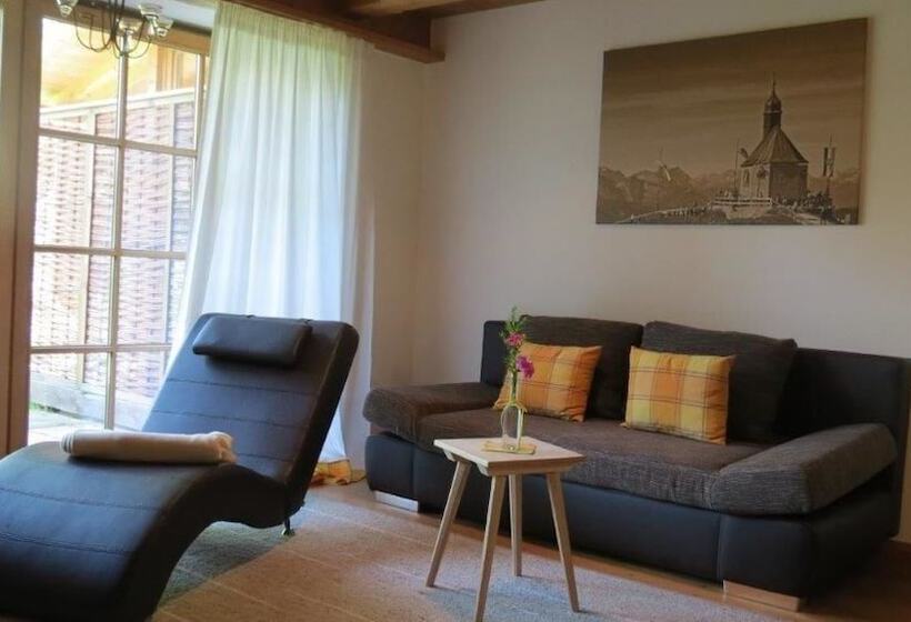 ペンション Landhaus Am Arzbach