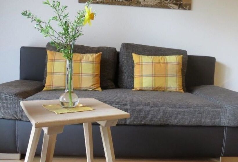 ペンション Landhaus Am Arzbach