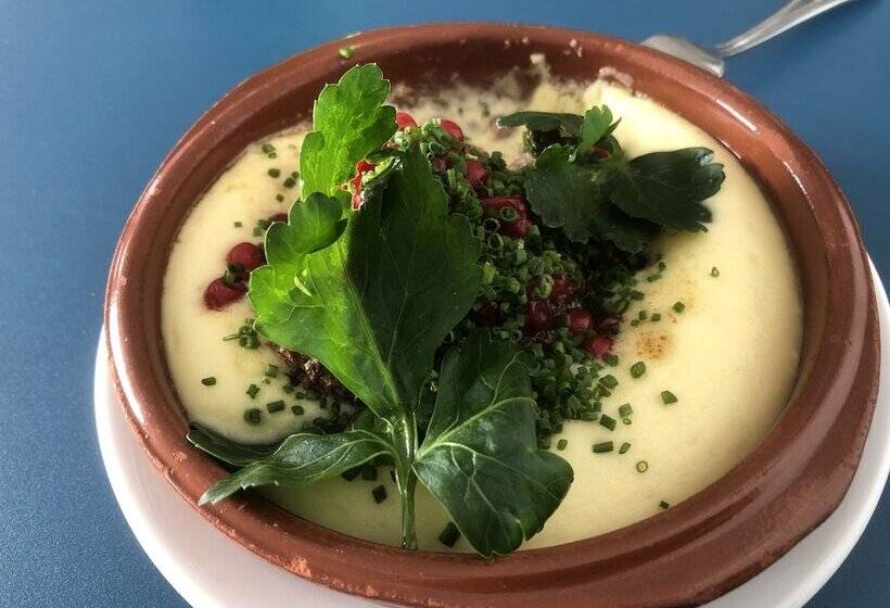 פנסיון Limoux Riverside Gardens