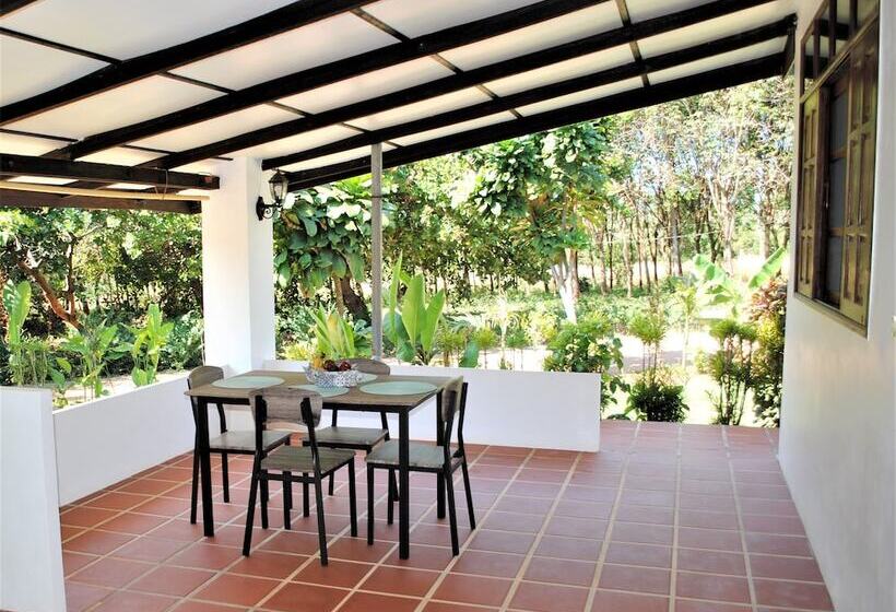 ペンション Swiss Sawasdee Koh Mak