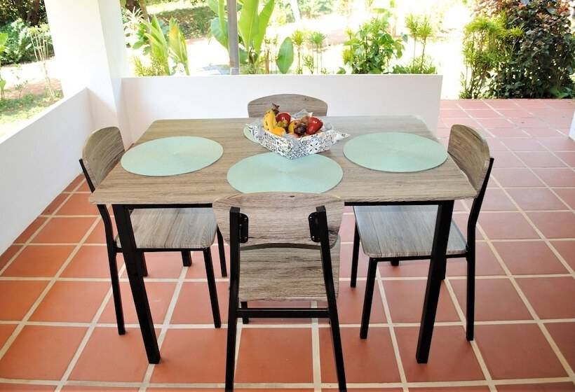 ペンション Swiss Sawasdee Koh Mak