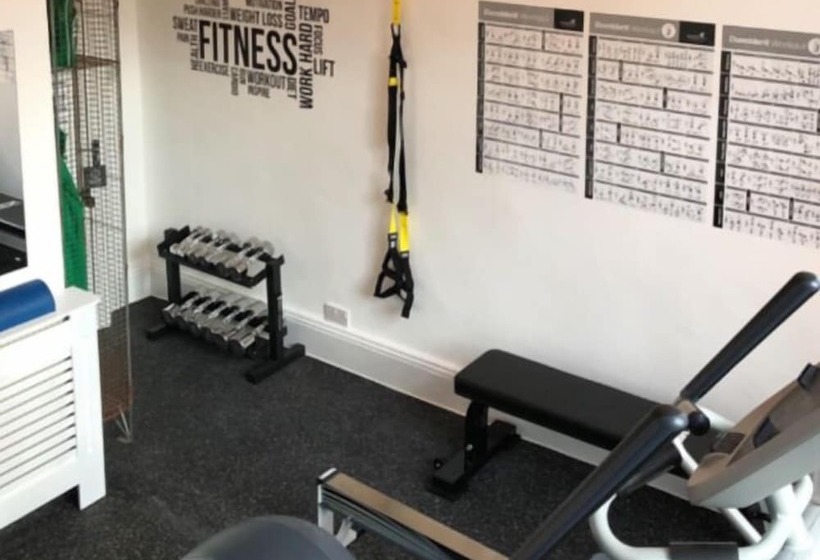 פנסיון The Devonian