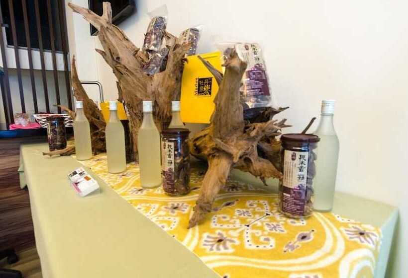 پانسیون T.t. House