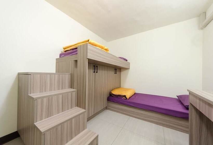 پانسیون T.t. House