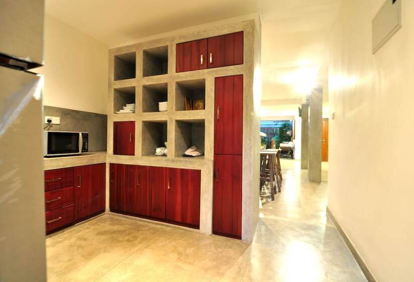 פנסיון Villa Lv29