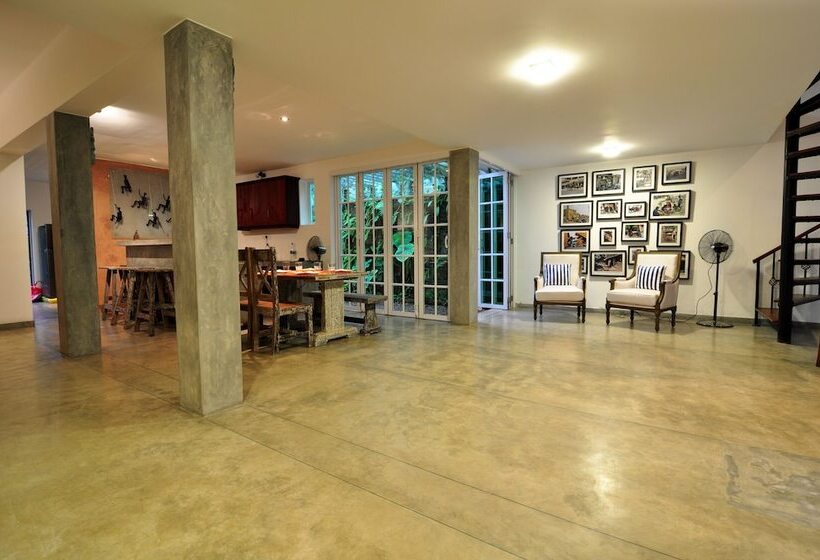 פנסיון Villa Lv29