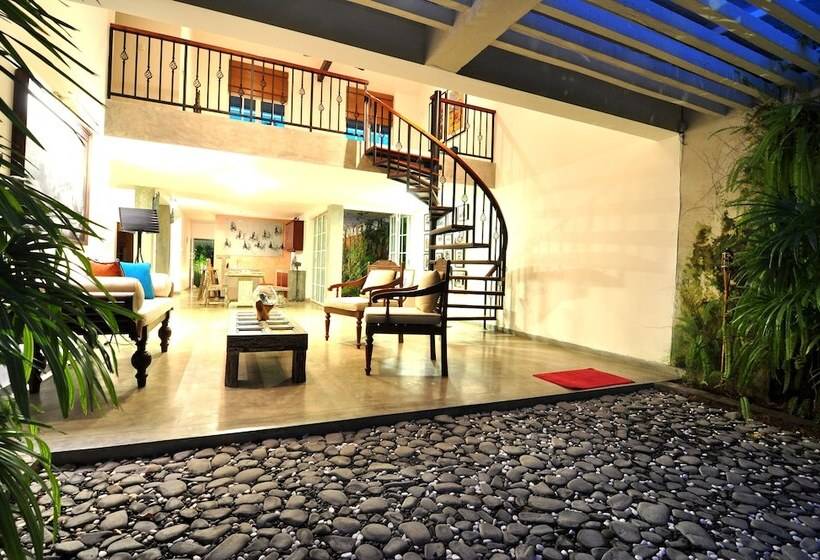 פנסיון Villa Lv29