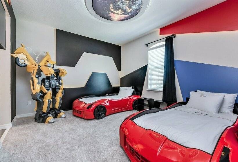 Phenomenal 8b 1810s Villa With Pool, Spa & Movie Theater