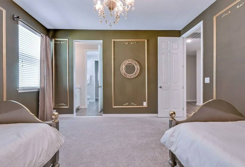 Phenomenal 8b 1810s Villa With Pool, Spa & Movie Theater