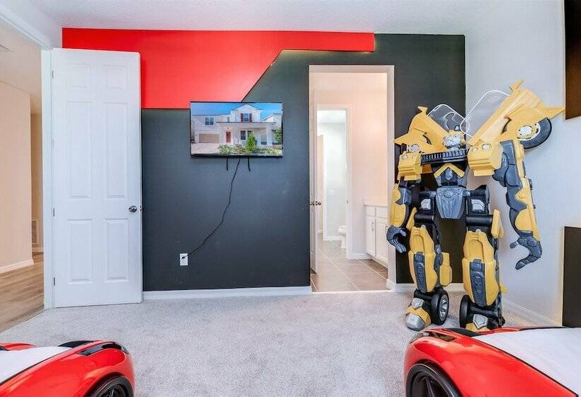 Phenomenal 8b 1810s Villa With Pool, Spa & Movie Theater