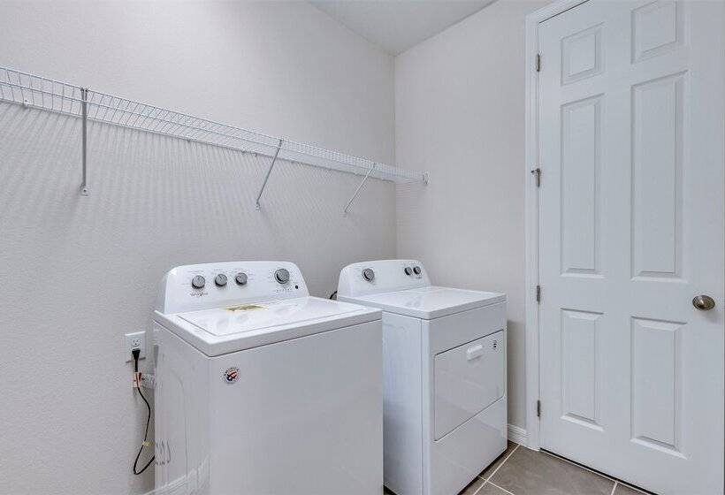 Phenomenal 8b 1810s Villa With Pool, Spa & Movie Theater