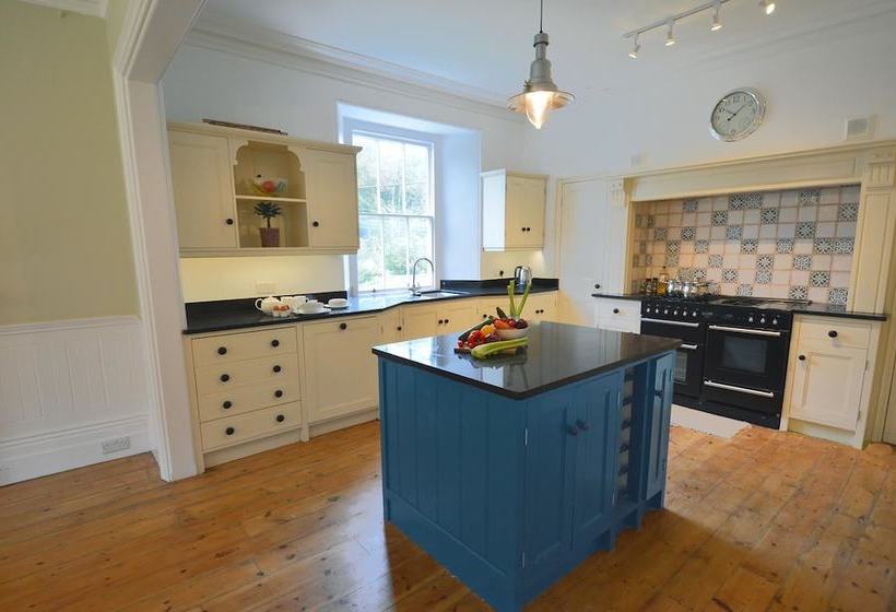 إقامة Rosevean House