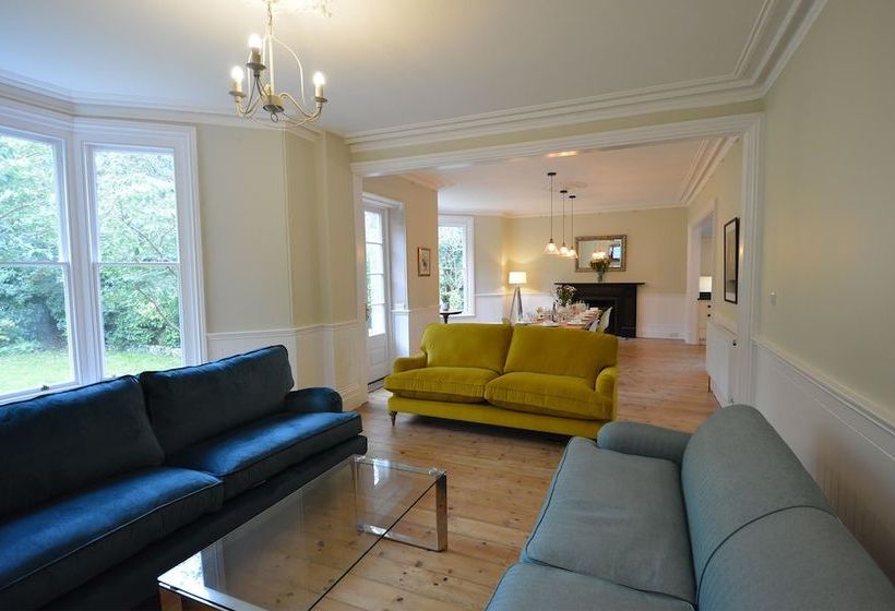 إقامة Rosevean House