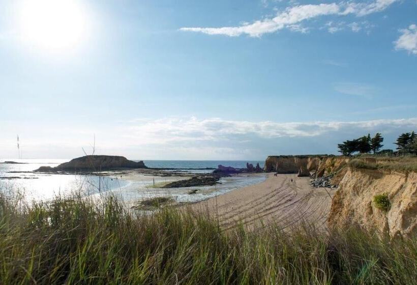 住所  Résidence Les Iles