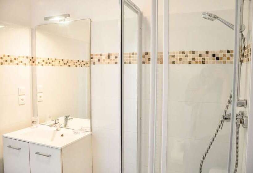 레지던스 Résidence Pinarello