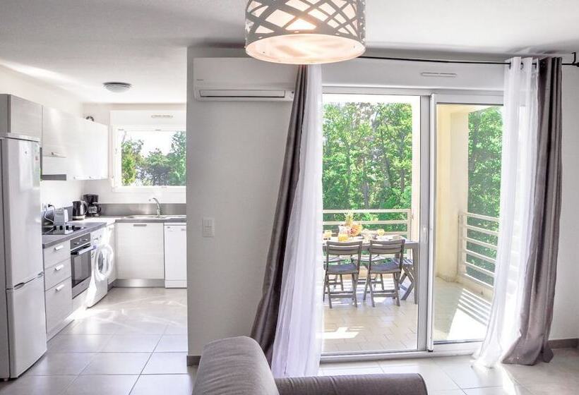 레지던스 Résidence Pinarello