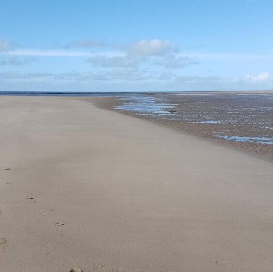 אתר נופש A11 Hendre Coed Isaf Static Caravan