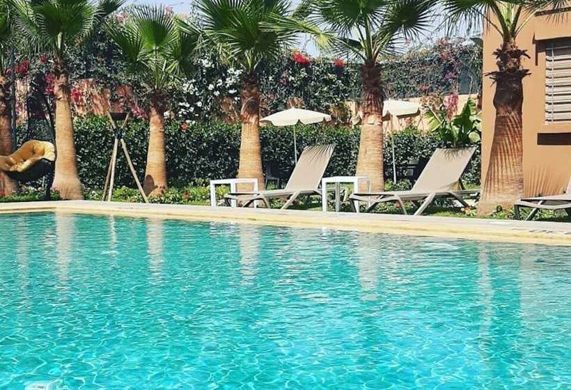 Tamraght House Banana