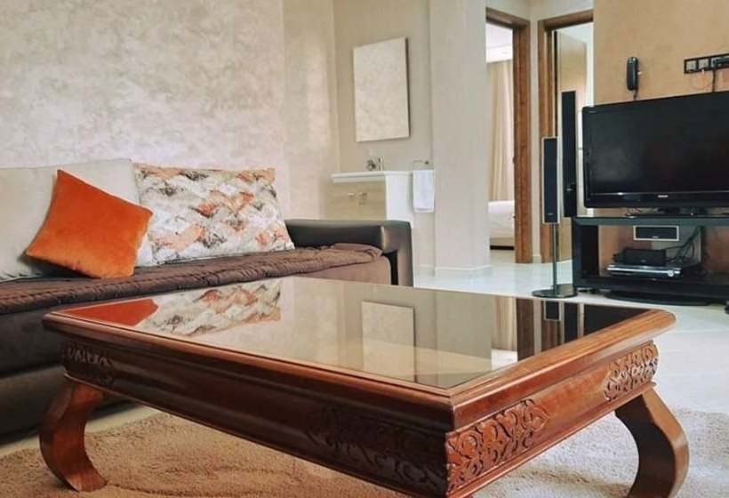 Tamraght House Banana