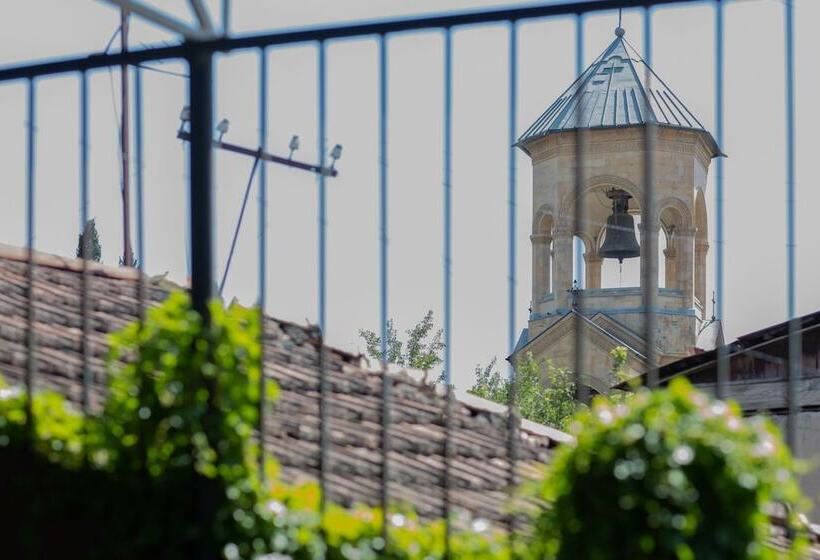 Veranda House On Samreklo 25