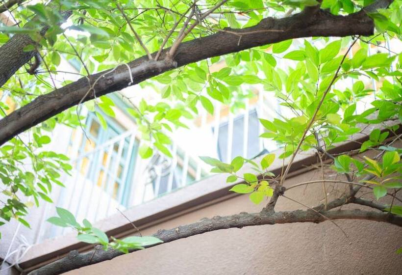 Veranda House On Samreklo 25