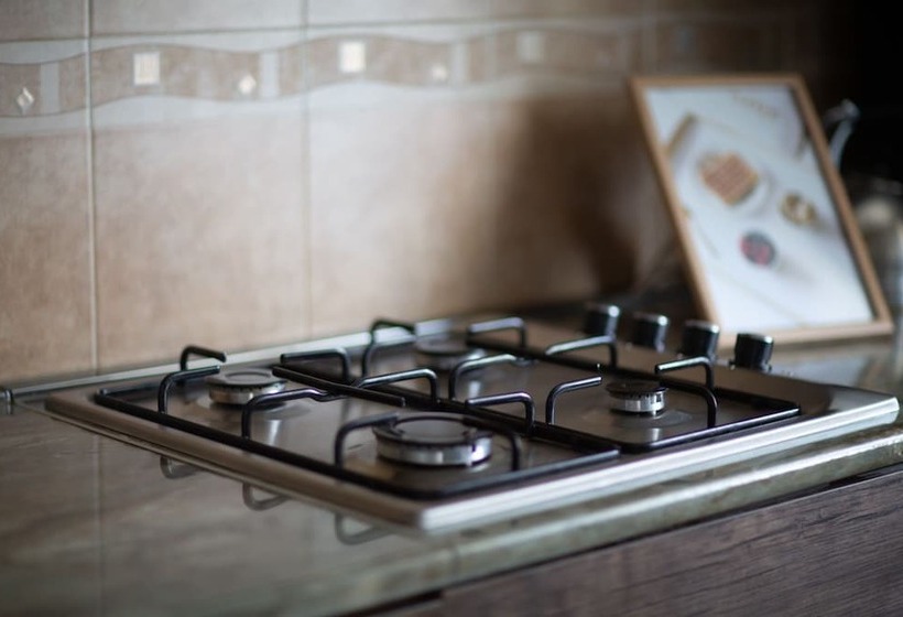 Veranda House On Samreklo 25