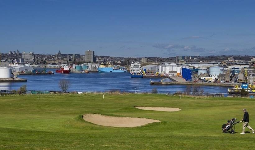 Aberdeen Lighthouse Cottages