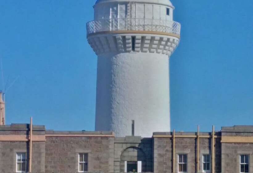 Aberdeen Lighthouse Cottages