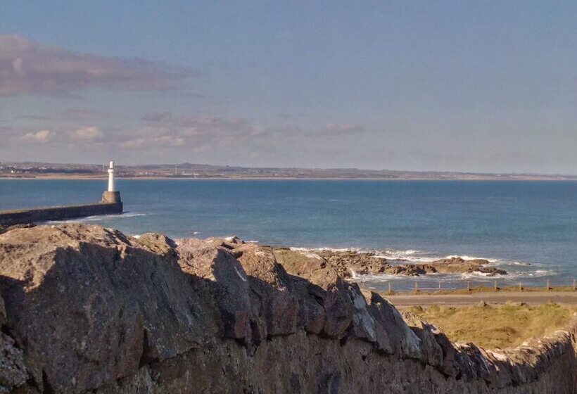 Aberdeen Lighthouse Cottages