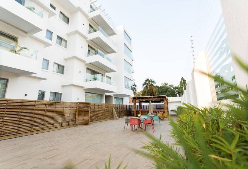 Accra Luxury Apartments At The Lul Water