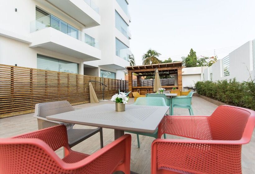 Accra Luxury Apartments At The Lul Water