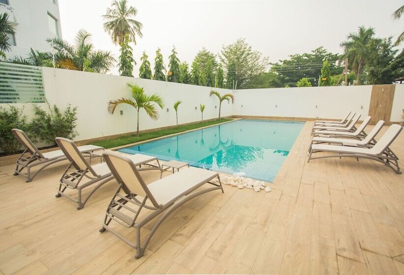 Accra Luxury Apartments At The Lul Water
