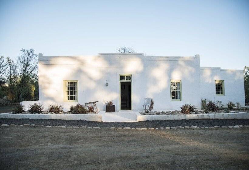 African Relish Cottages