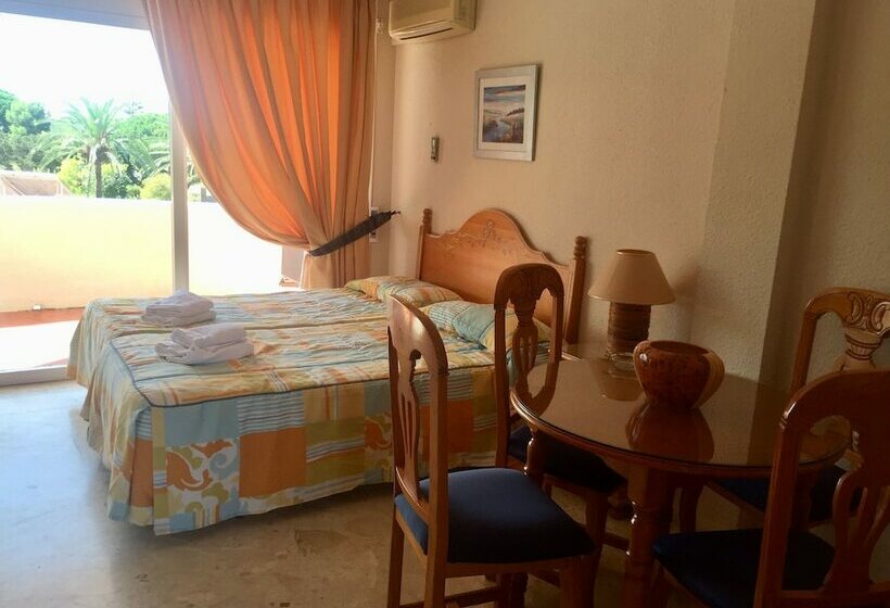 Apartamentos Coronado