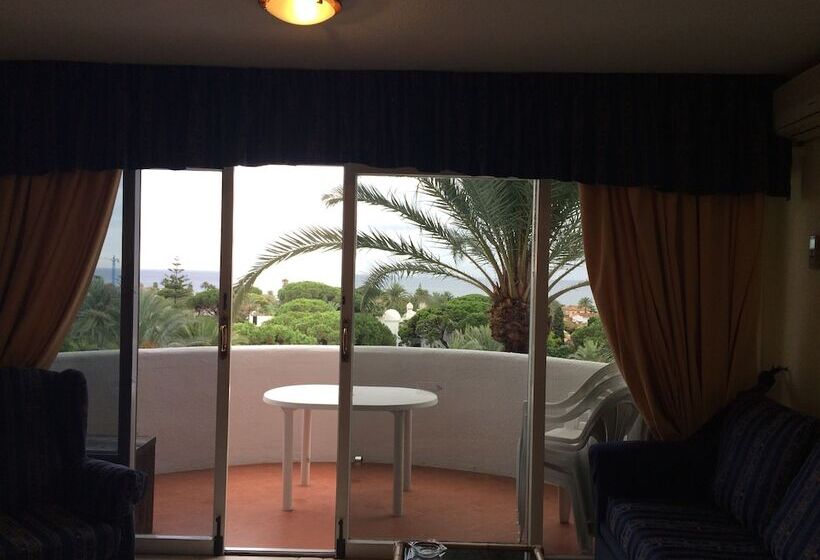 Apartamentos Coronado