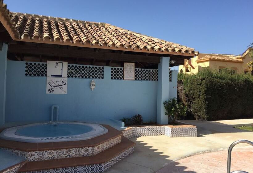 Apartamentos El Toro