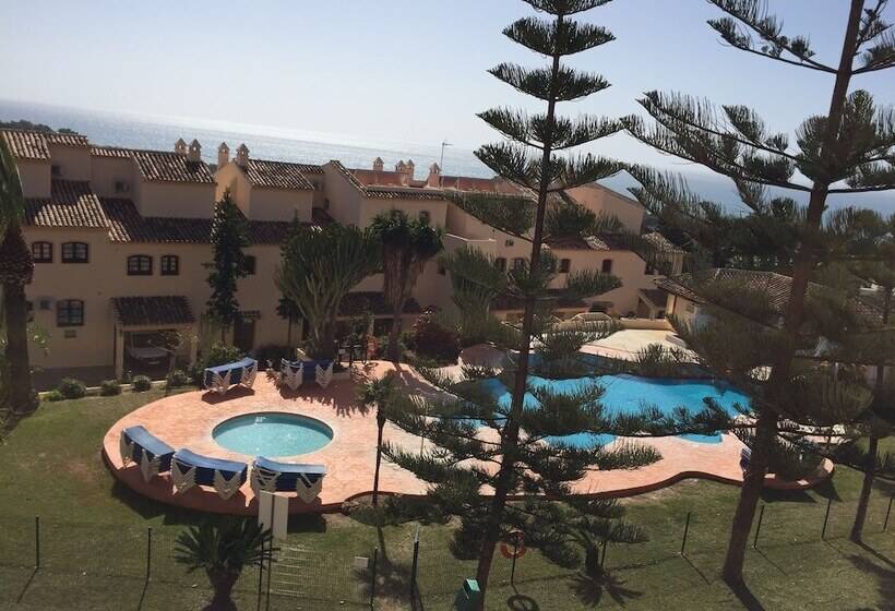 Apartamentos El Toro