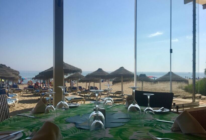 Apartamentos El Toro