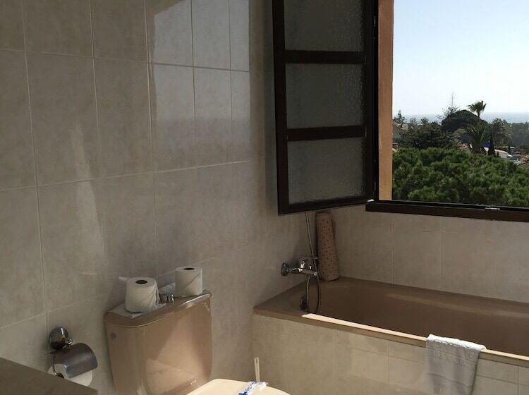 Apartamentos El Toro