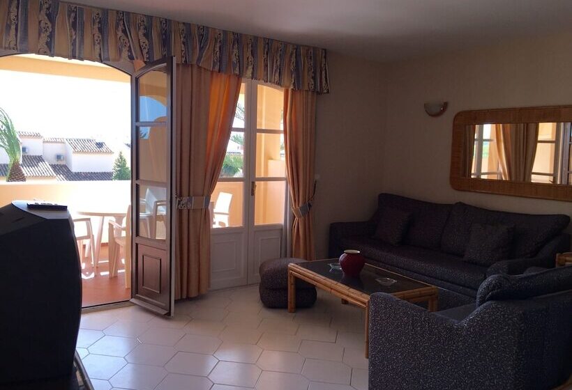 Apartamentos El Toro