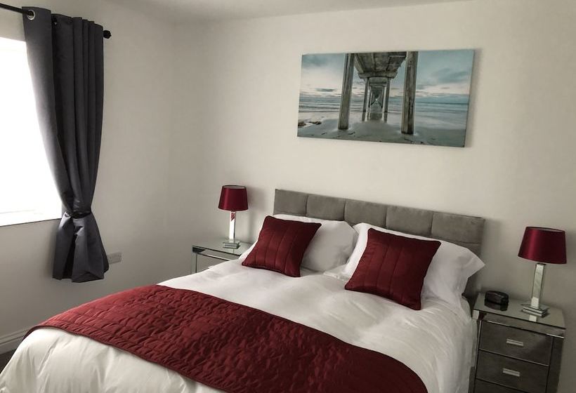 Barn Cottages Iscoyd