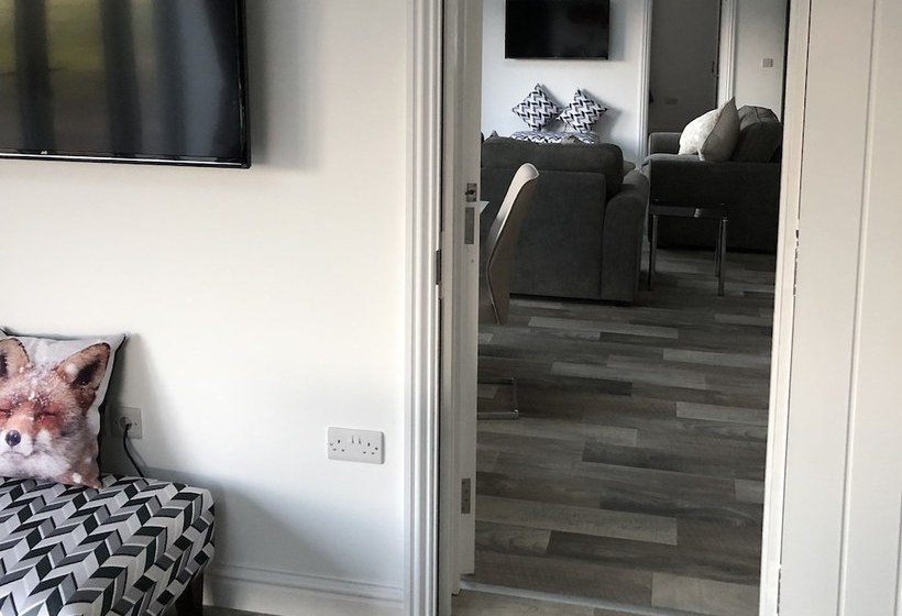 Barn Cottages Iscoyd