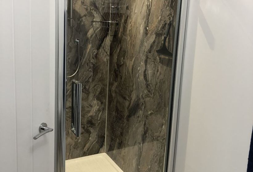 Barn Cottages Iscoyd