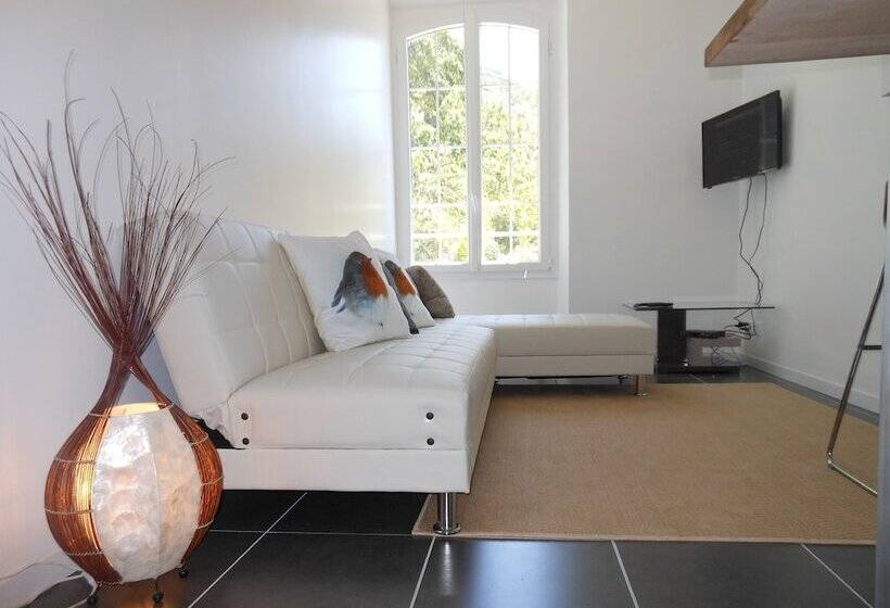 Bastide De La Lézardière