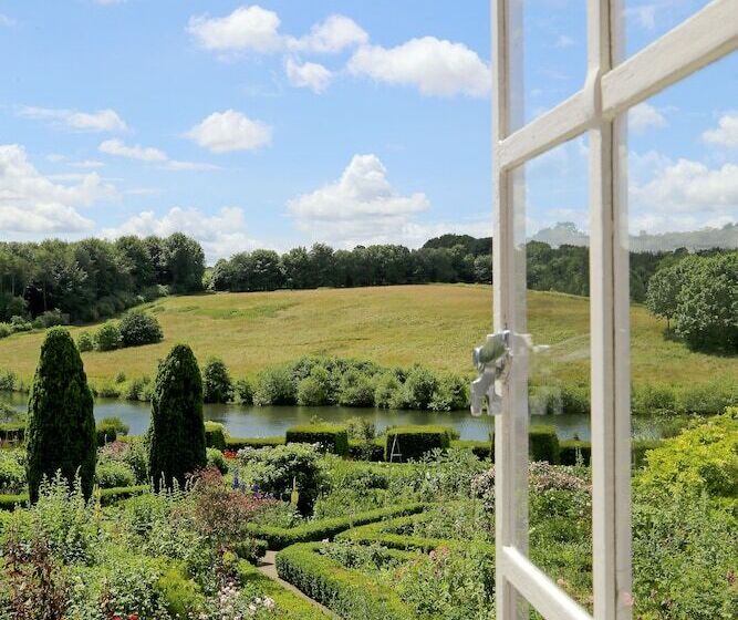 Bed and Breakfast Leeds Castle Maiden S Tower