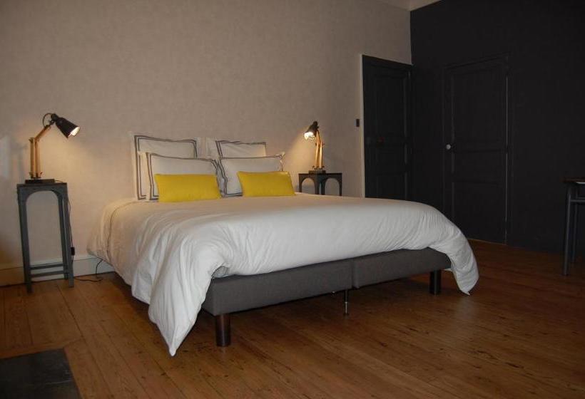 تختخواب و صبحانه Les Chambres Du Mail
